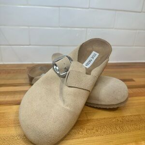 Steve Madden Big Buckle Clog, Size 8
